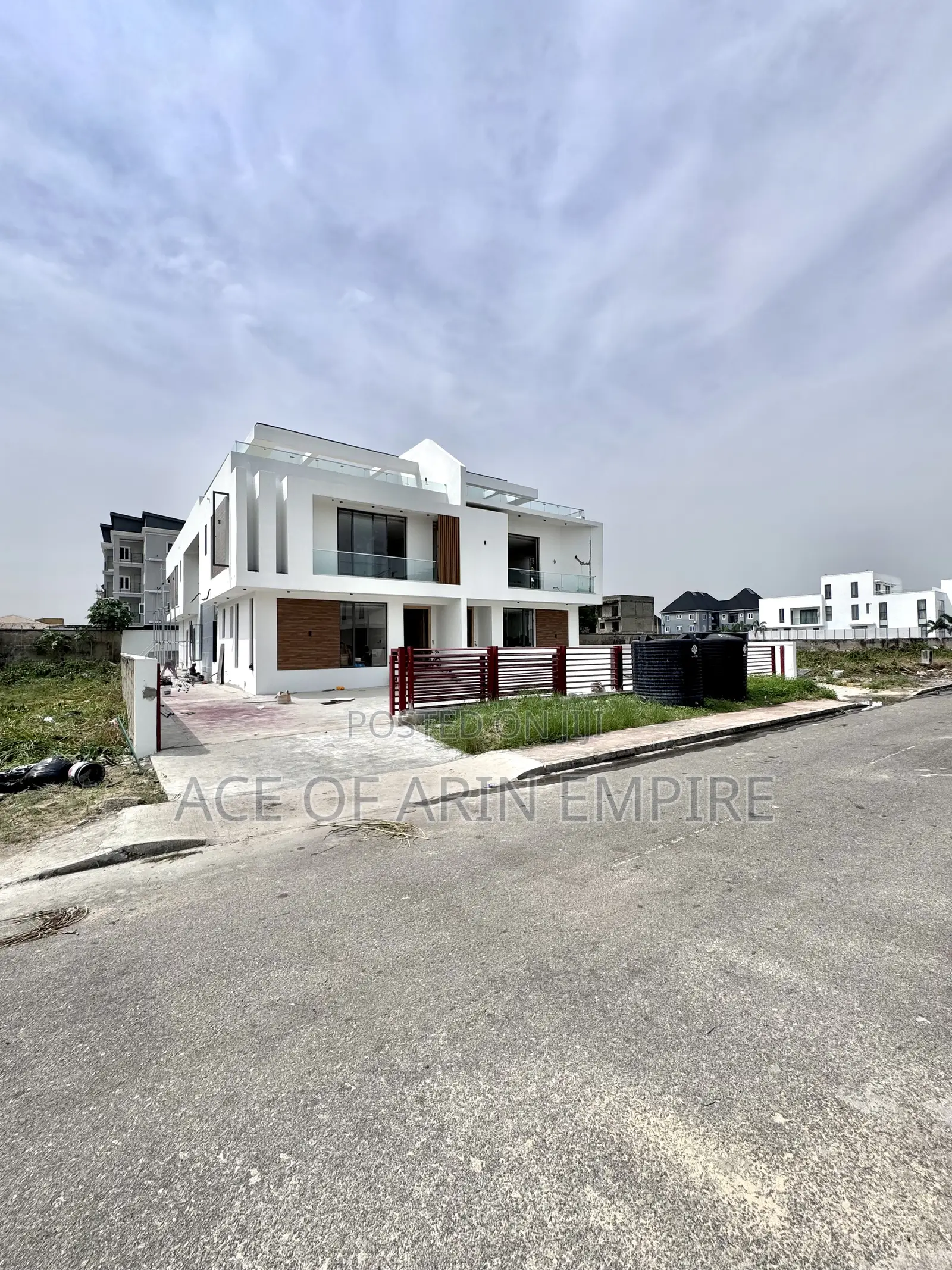 5bdrm Duplex in Royal Garden Estate, Ajah for sale in Ajah
