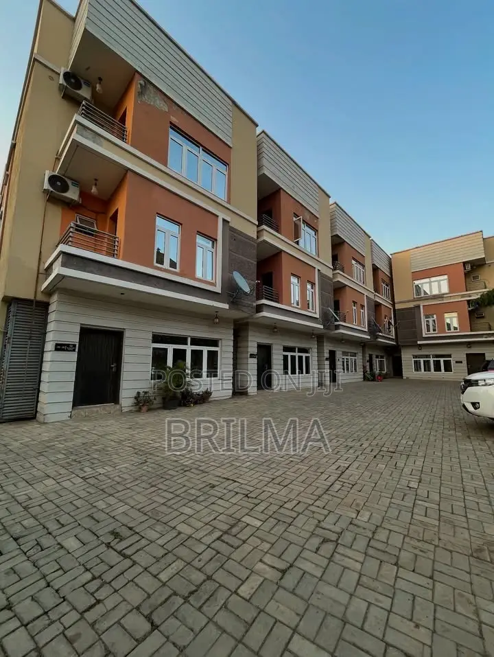 4bdrm Duplex in Jahi for sale in Jahi