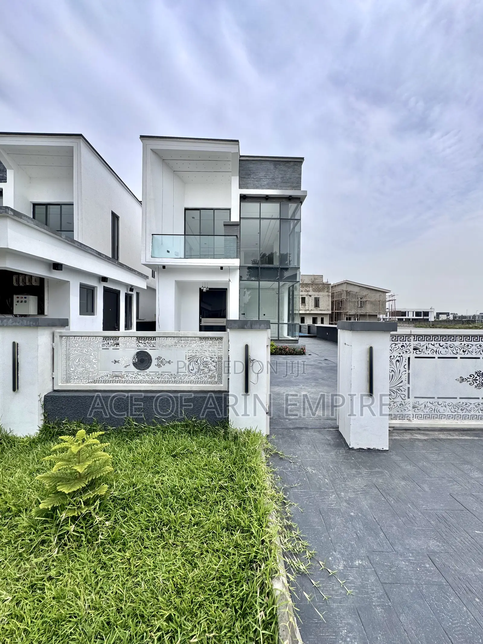 5bdrm Duplex in Royal Garden Estate, Ajah for sale in Ajah