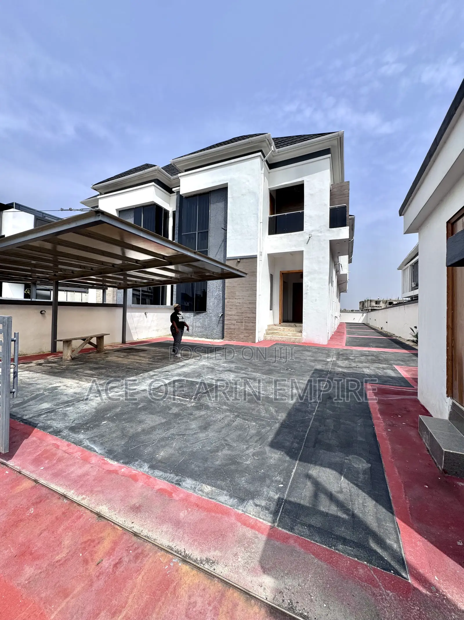 5bdrm Duplex in Royal Garden Estate, Ajah for sale in Ajah