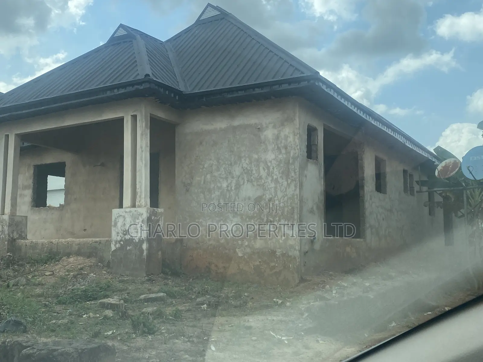 5bdrm Block of Flats in Benin City for sale in Benin City