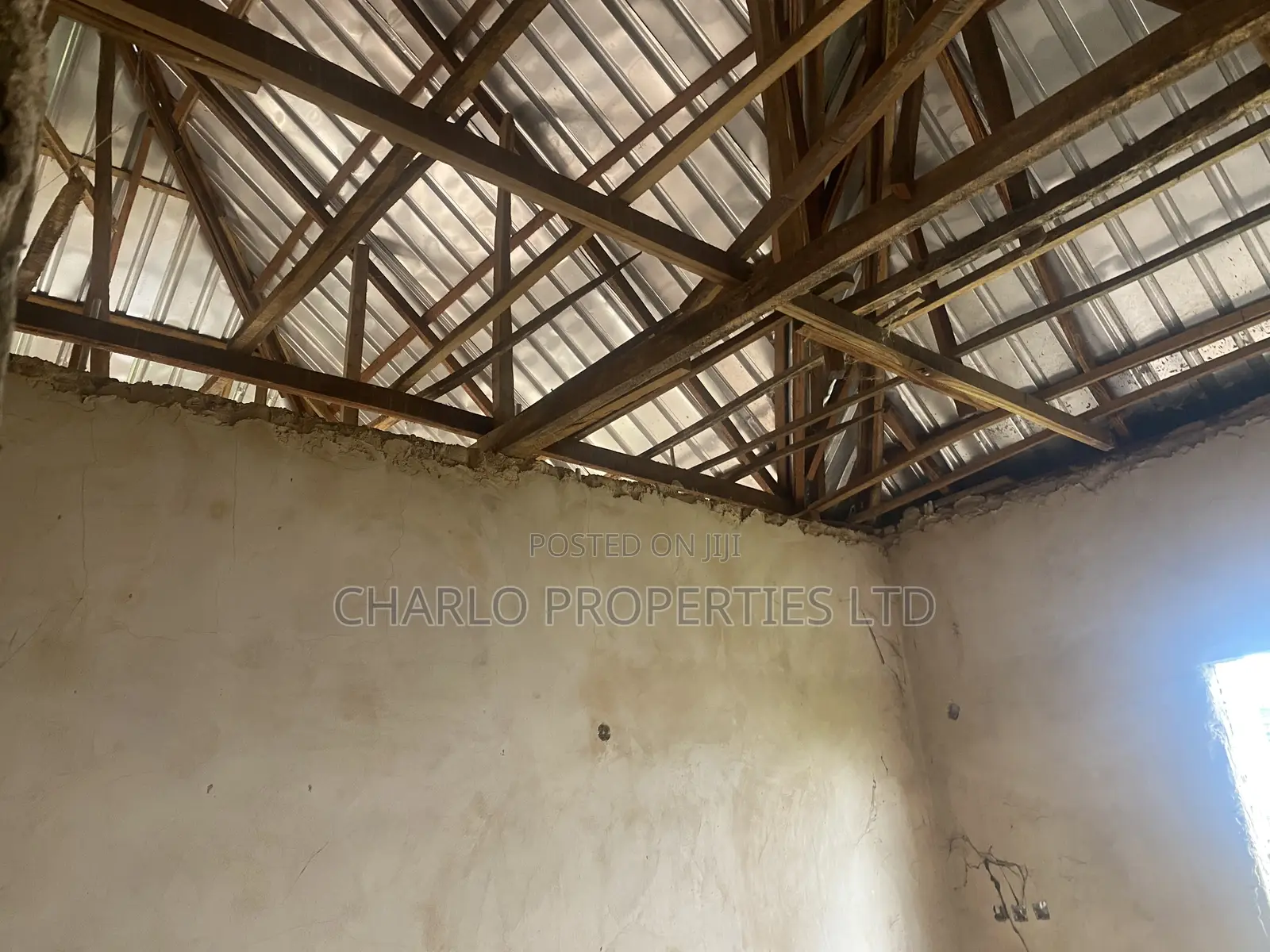 5bdrm Block of Flats in Benin City for sale in Benin City