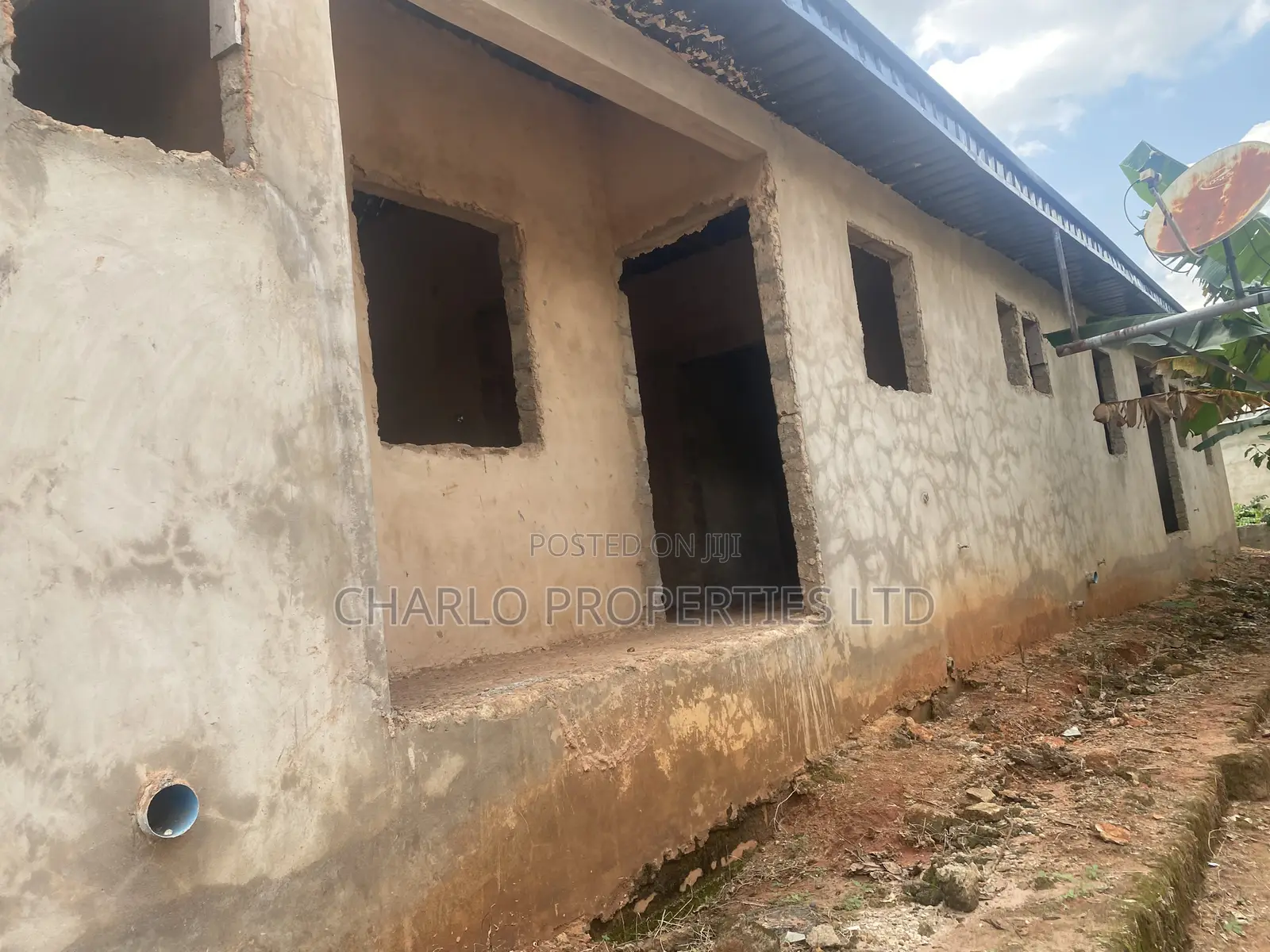 5bdrm Block of Flats in Benin City for sale in Benin City