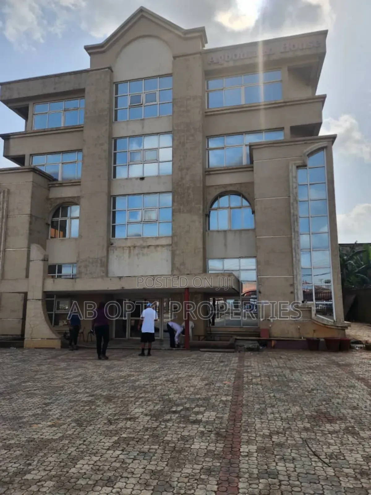 Modern 3 Storey Edifice for Sale Along 3rd, Benin City in Benin City