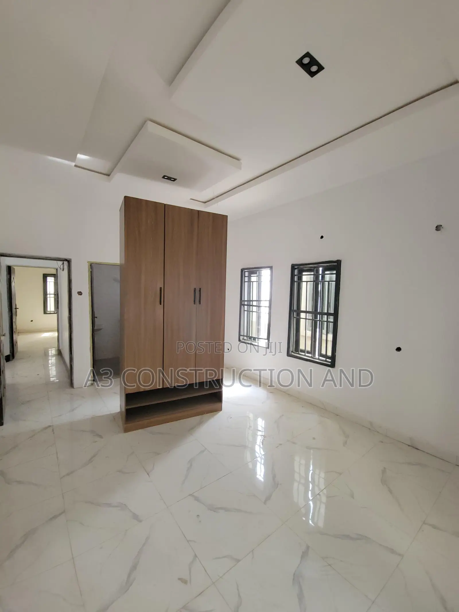 2bdrm Block of Flats in Bashorun Housing for rent in Akobo