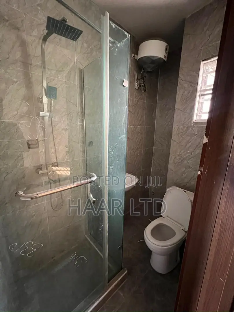 1bdrm Apartment in Lekki Phase 2 for sale in Lekki Phase 2