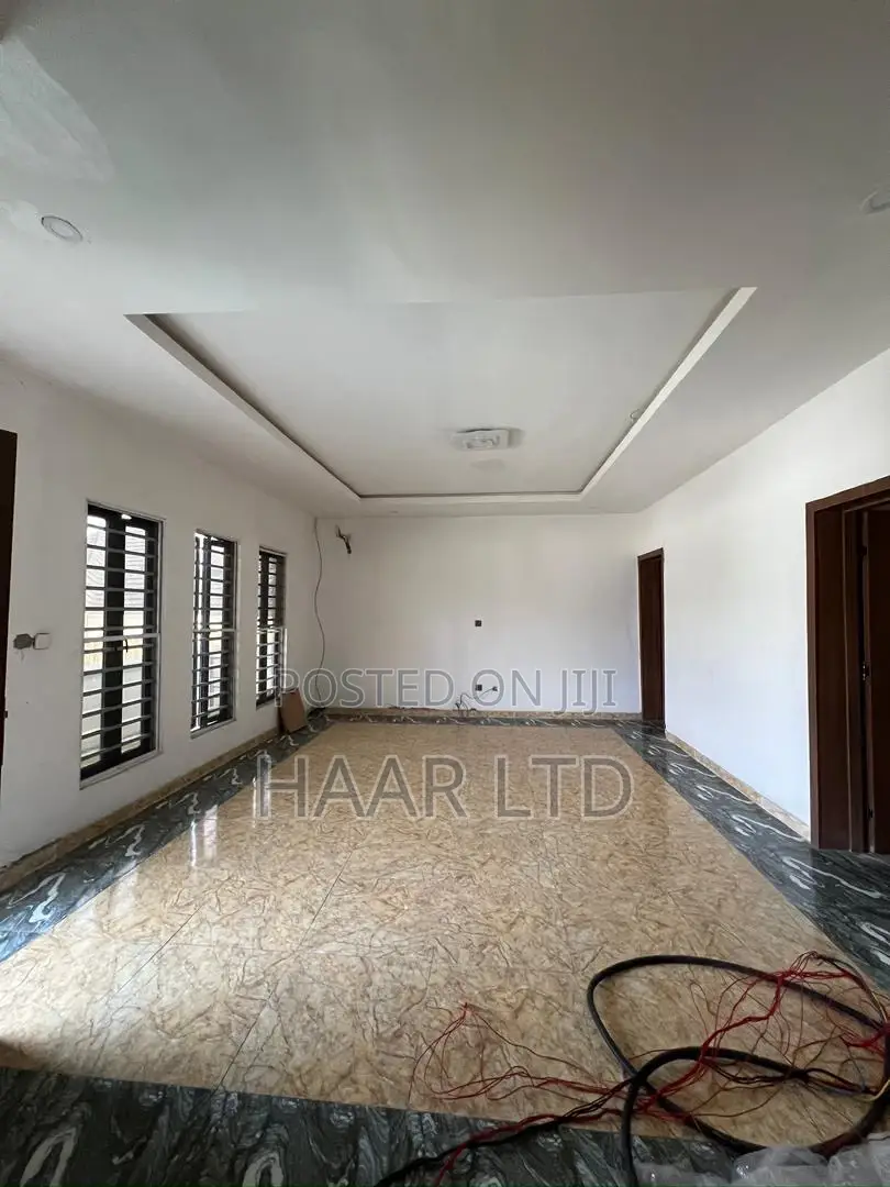 1bdrm Apartment in Lekki Phase 2 for sale in Lekki Phase 2