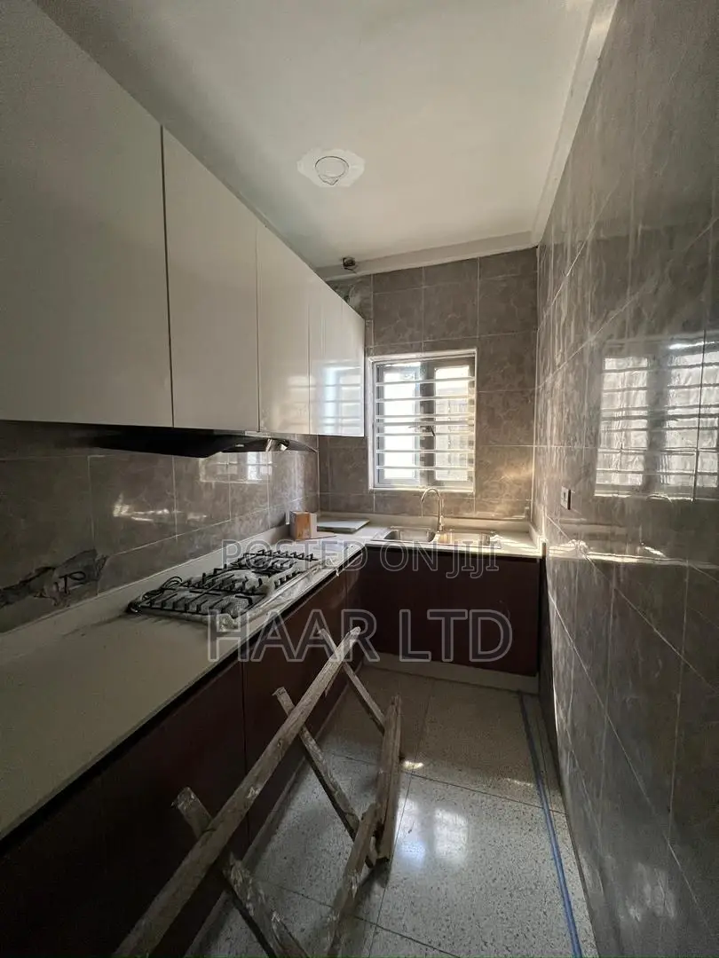 1bdrm Apartment in Lekki Phase 2 for sale in Lekki Phase 2