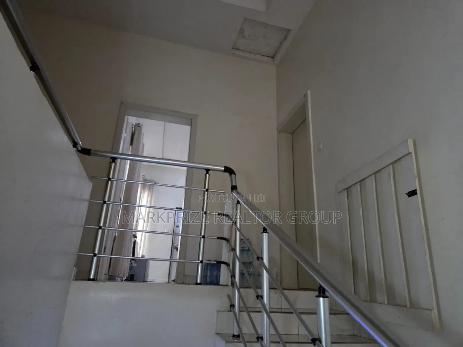 4bdrm Duplex in Osapa London Lekki for sale in Osapa london