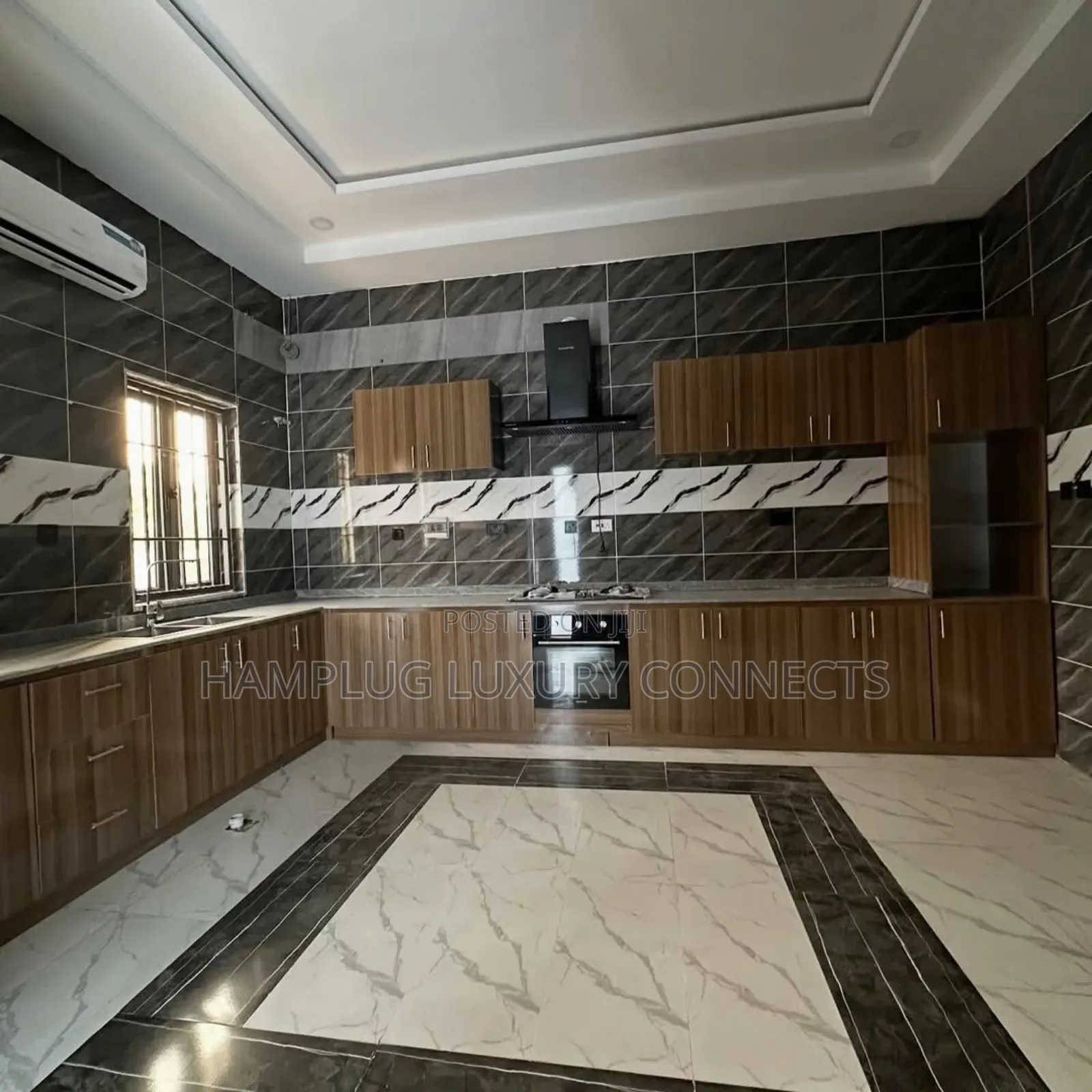 Furnished 5bdrm Duplex in Kado for sale in Kado