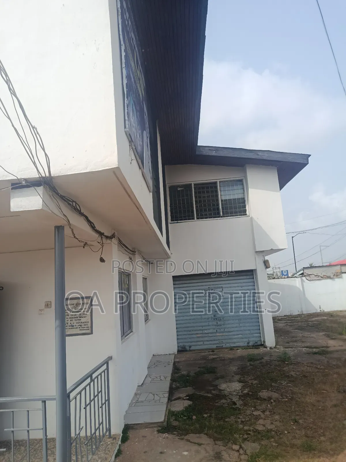 Commercial Duplex 4lease Directly on D Rd at Aare Avenue Bodija, Ibadan in Ibadan