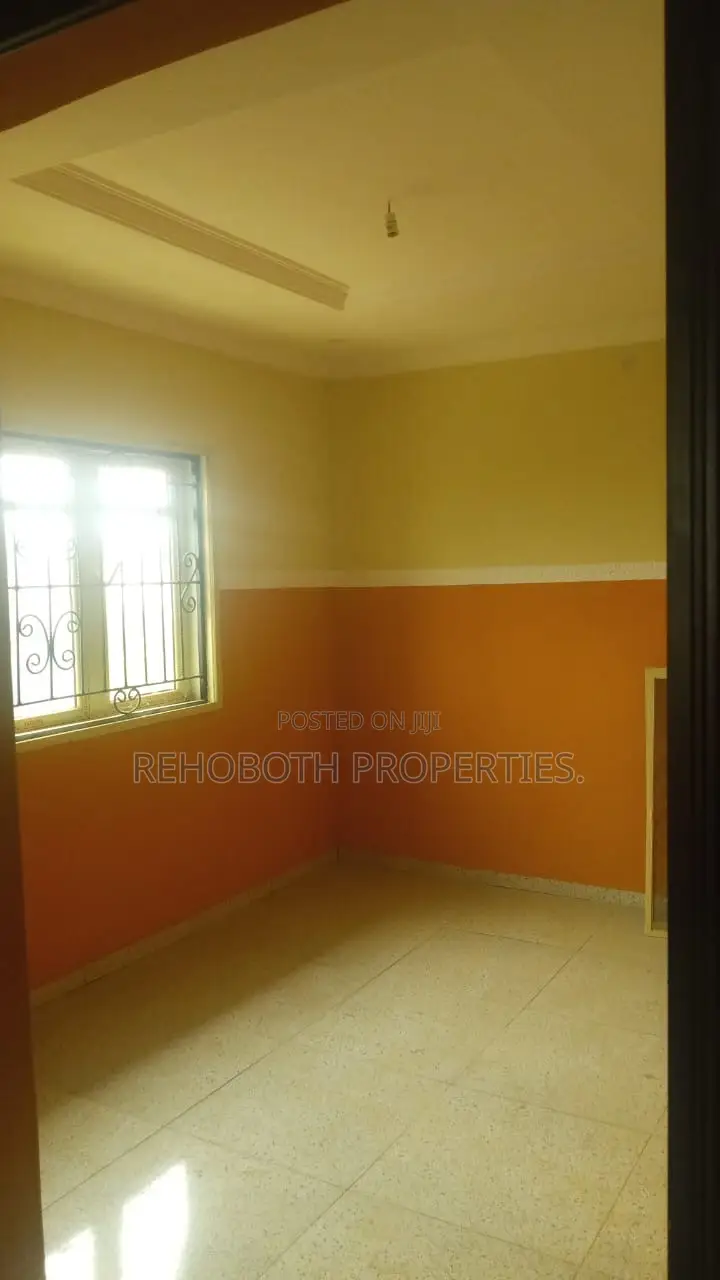 2bdrm Apartment in Asaaju Estate, Akala Express for rent in Akala Express
