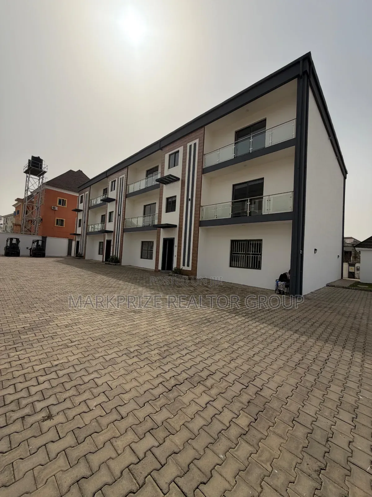 5bdrm Duplex in Jahi Abuja for sale in Jahi