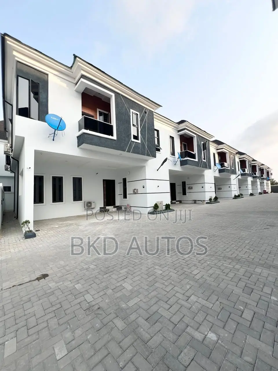 3bdrm Duplex in Ilaje for sale in Ilaje