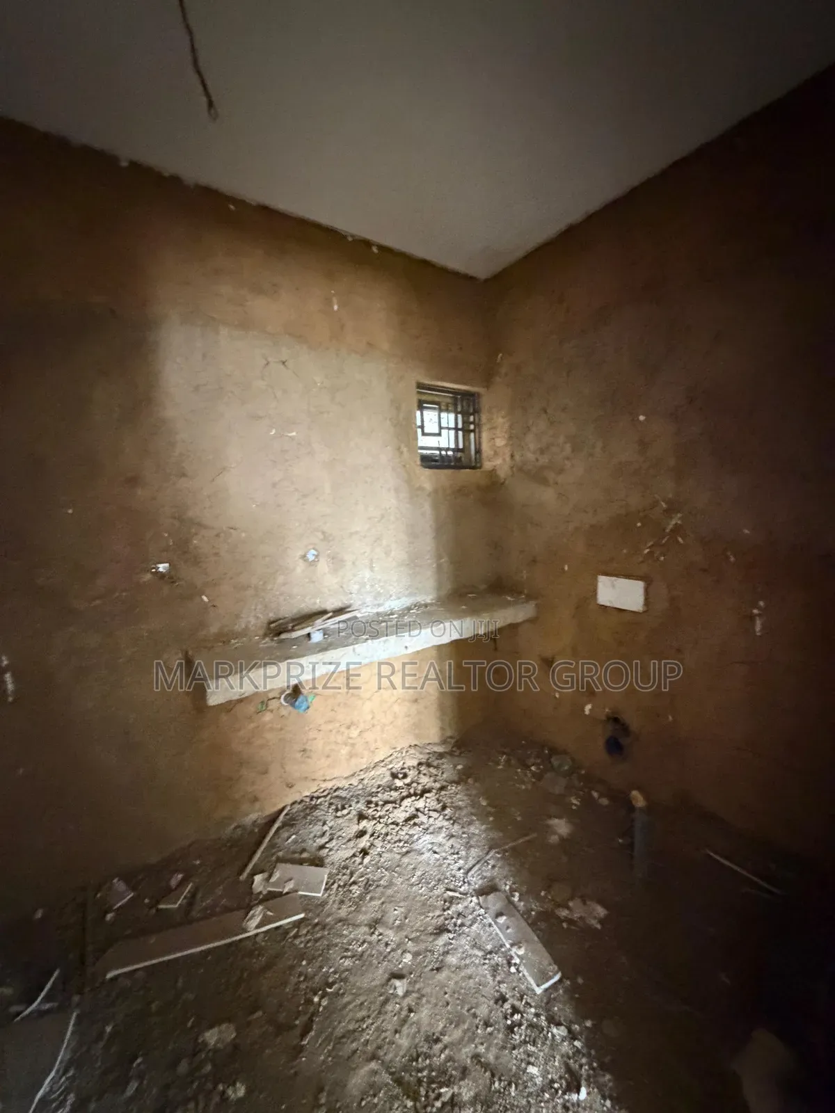 4bdrm Duplex in Life Camp Abuja for sale in Life Camp