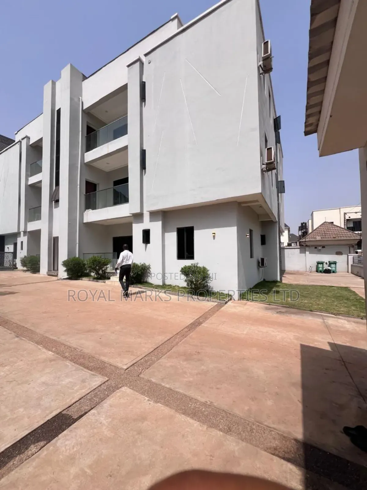 Furnished 2bdrm Block of Flats in Durumi for rent in Durumi