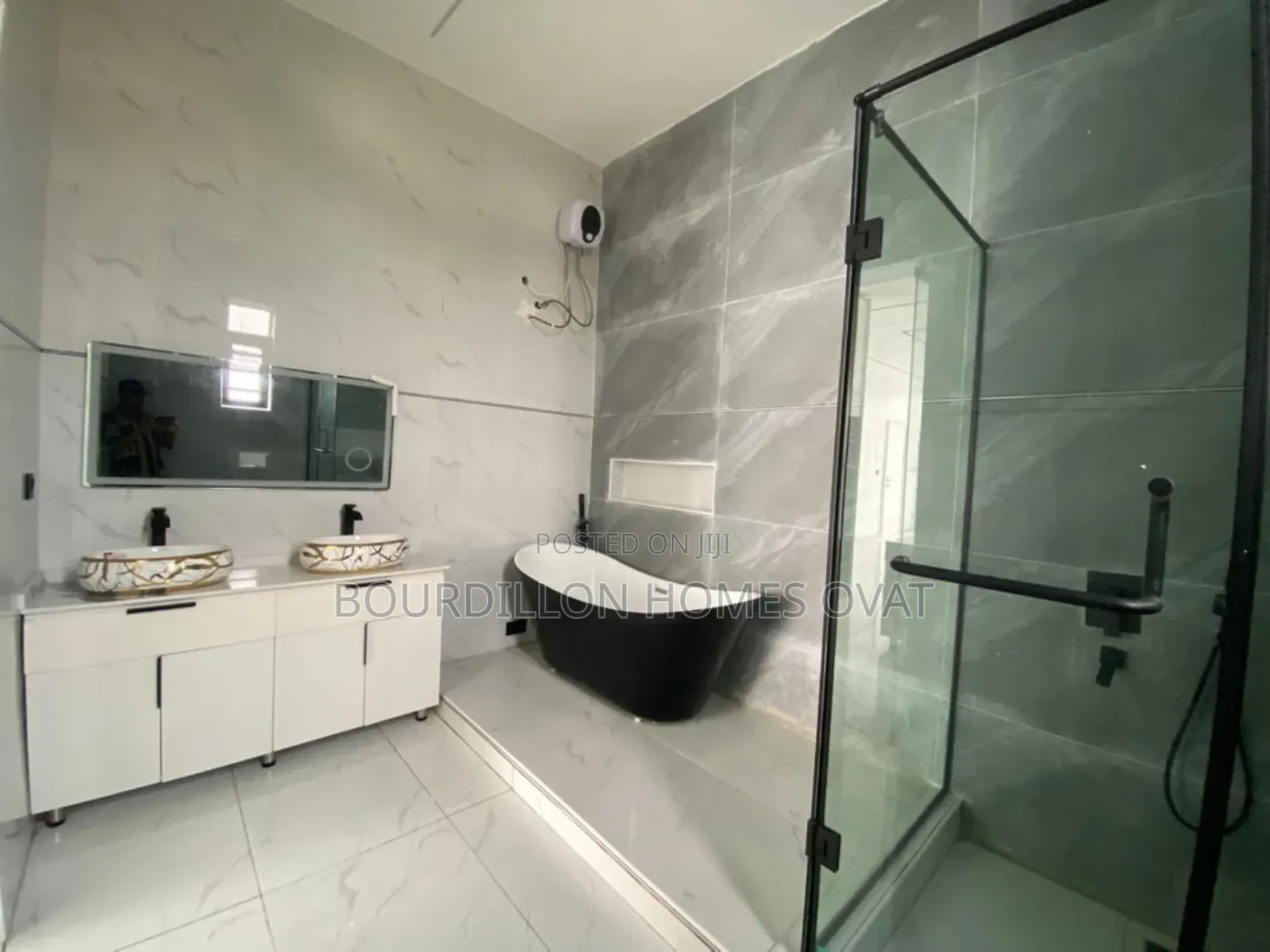 5bdrm Duplex in Harris Drive By Vgc for sale in Lekki