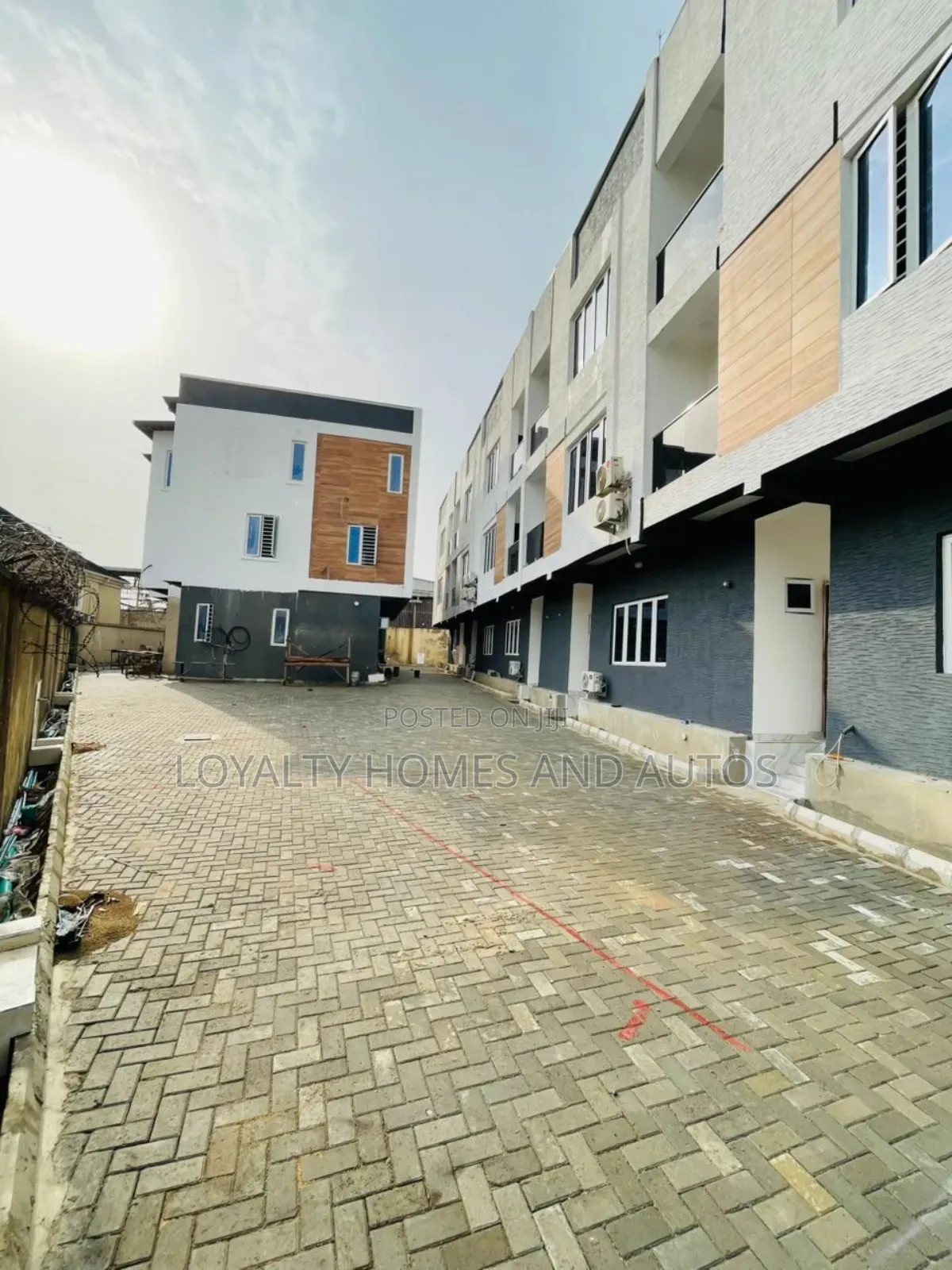 4bdrm House in Adeniyi Jones for sale in Adeniyi Jones