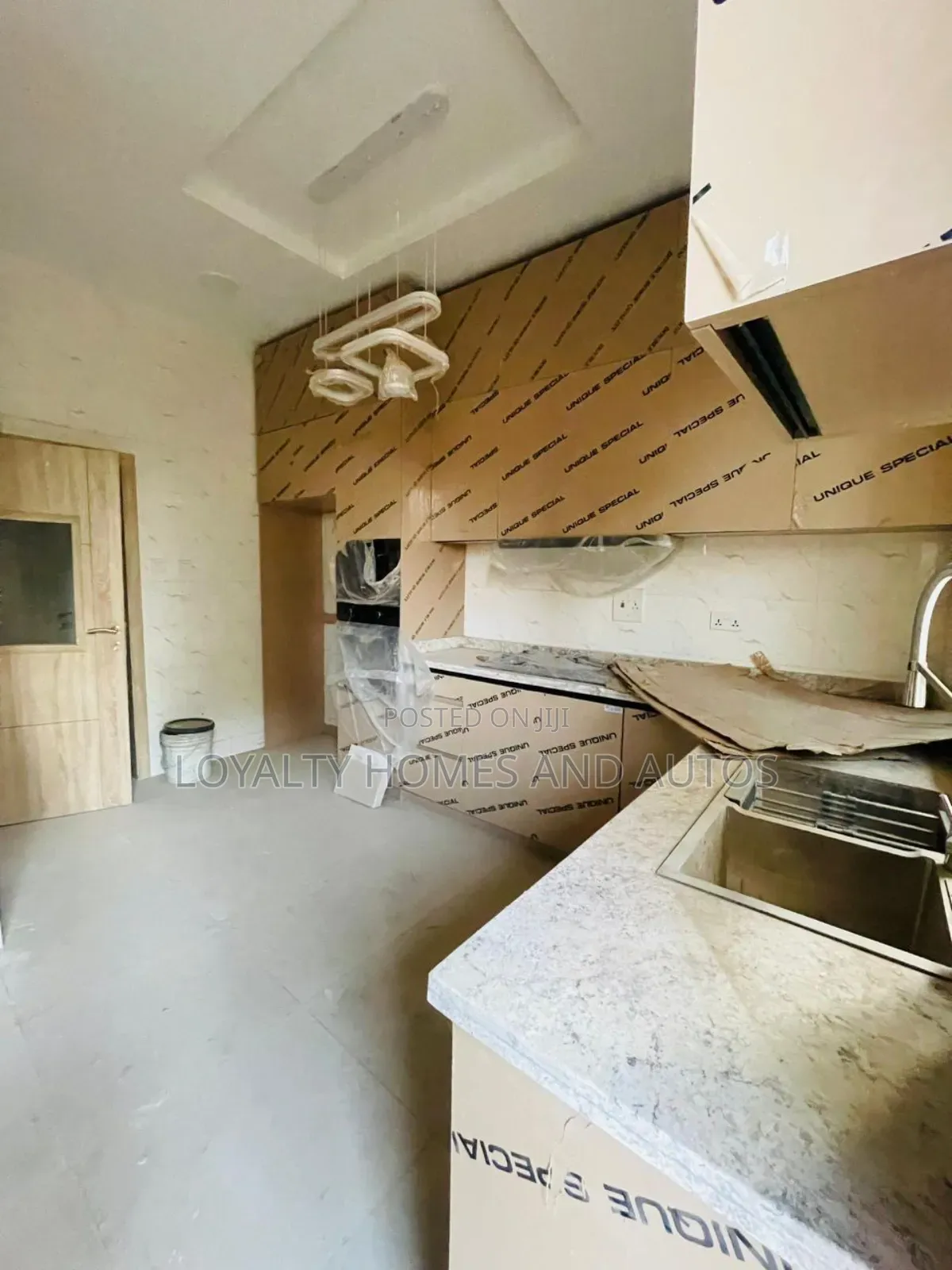 4bdrm House in Adeniyi Jones for sale in Adeniyi Jones