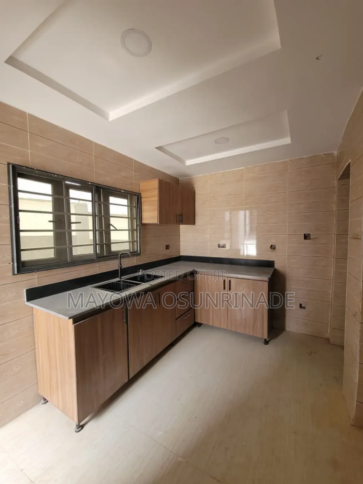 2bdrm Apartment in Bashorun Housing, Akobo for rent in Akobo