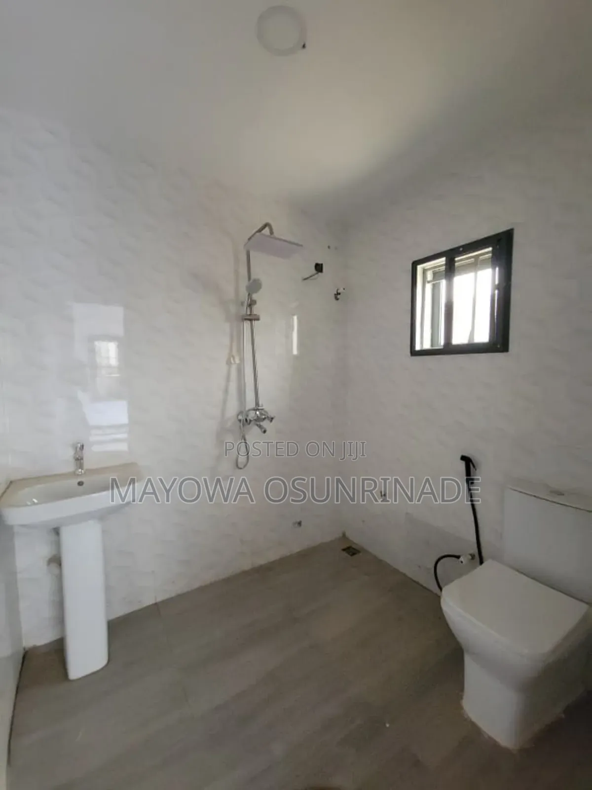 2bdrm Apartment in Bashorun Housing, Akobo for rent in Akobo
