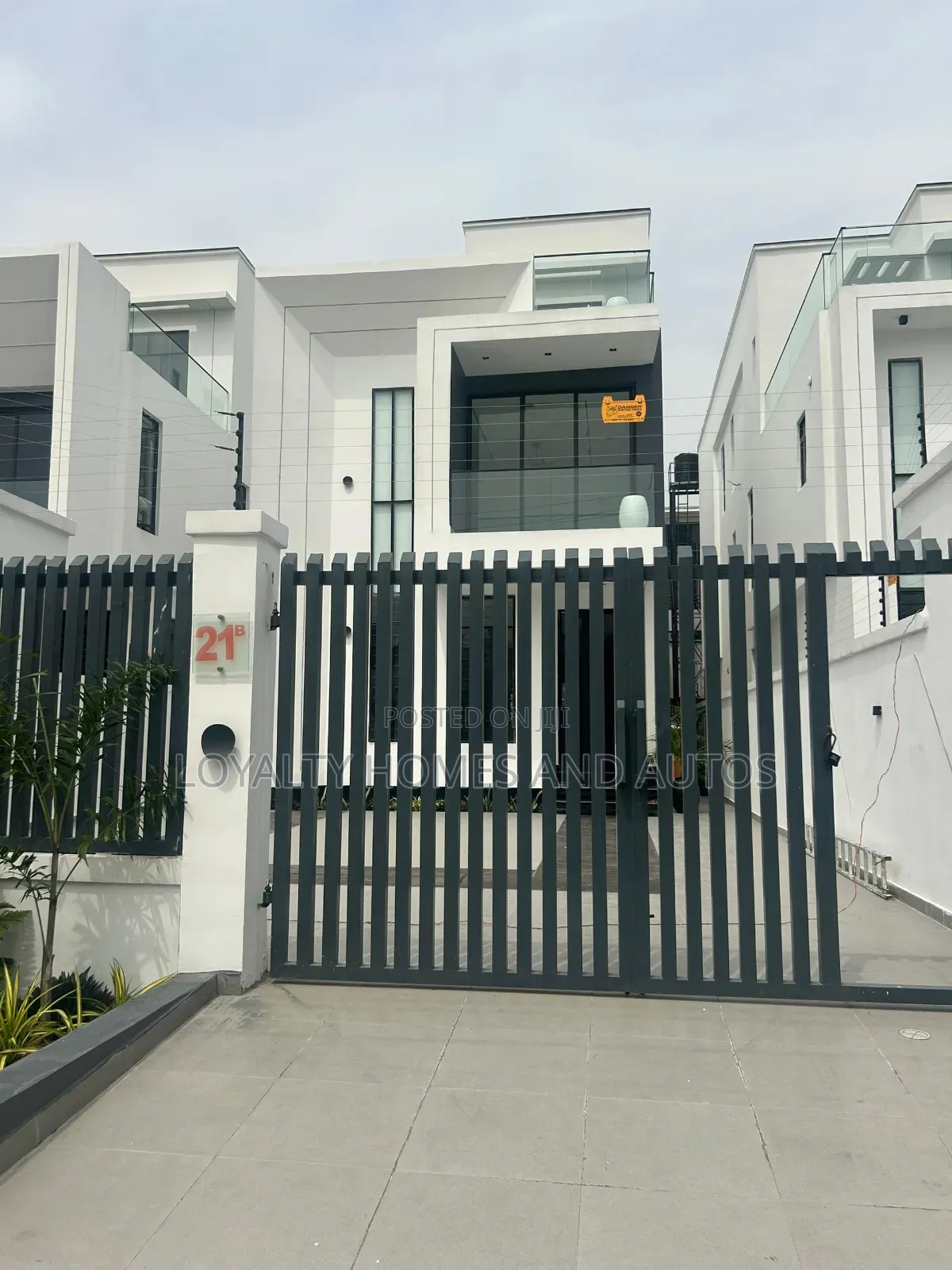 5bdrm House in Lekki Phase 1 for sale in Lekki Phase 1