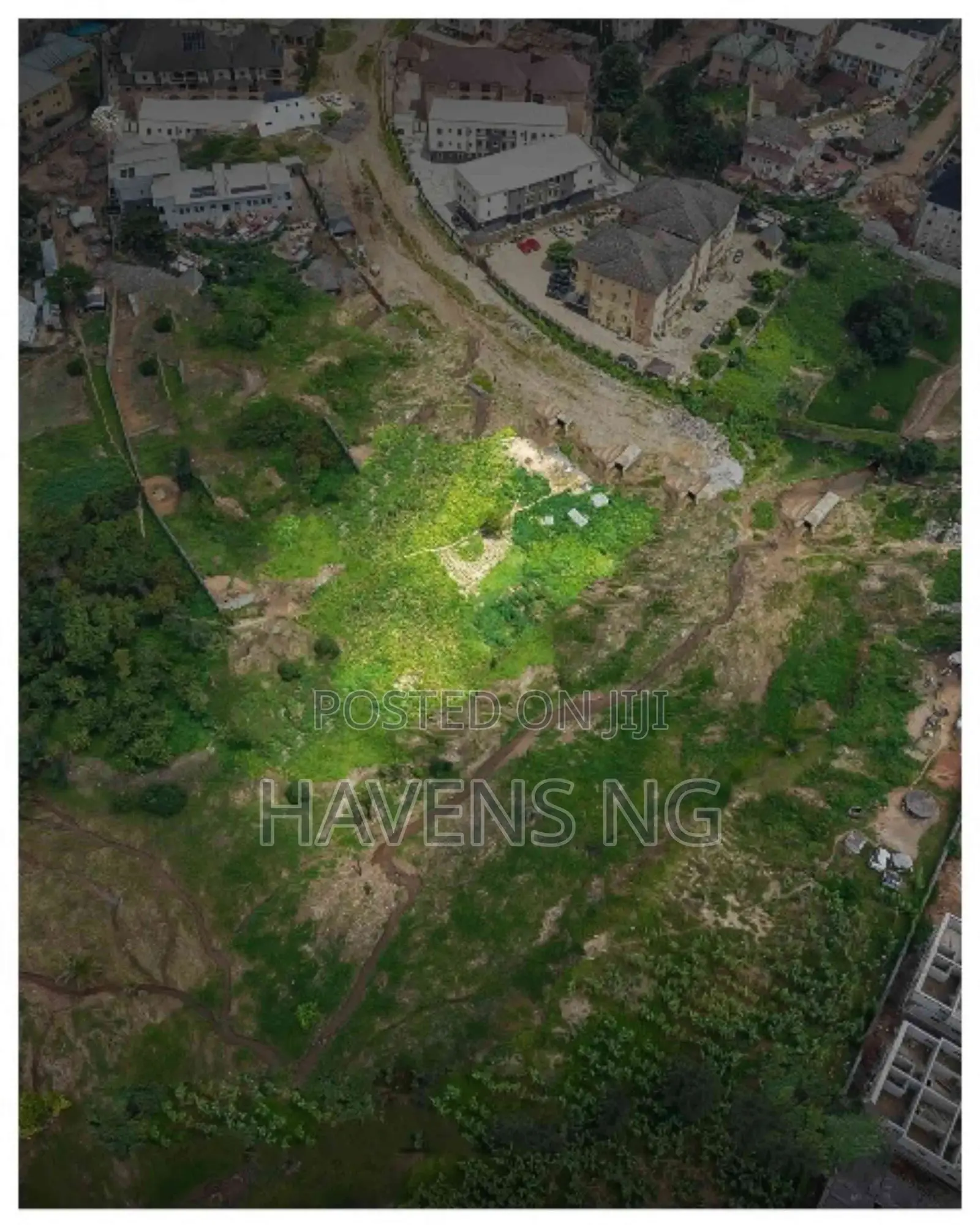 3,080 SQM • Residential • C of O in Durumi