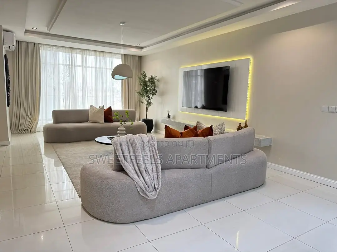 Spacious 3bedroom Apartment With Swimming Poo in Victoria Island Extension