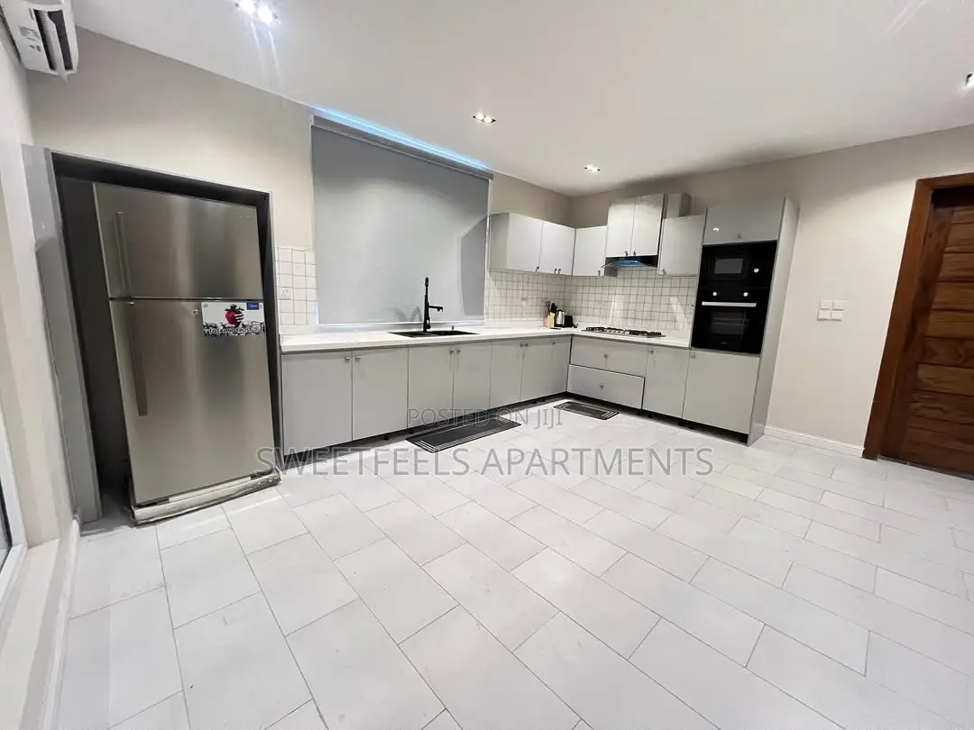 Spacious 3bedroom Apartment With Swimming Poo in Victoria Island Extension
