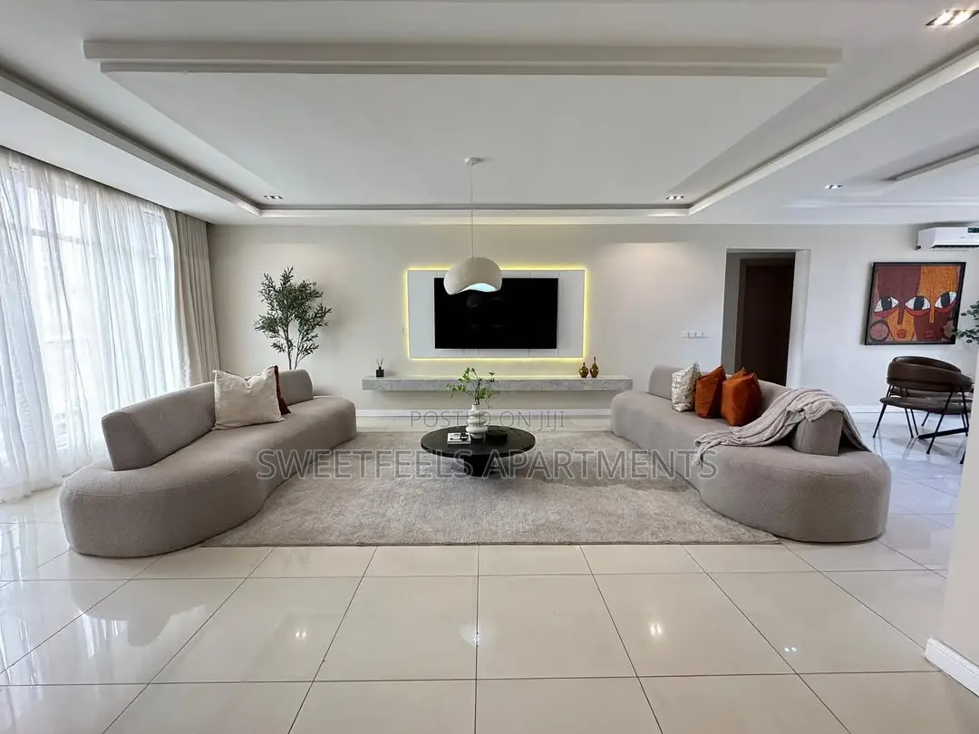 Spacious 3bedroom Apartment With Swimming Poo in Victoria Island Extension