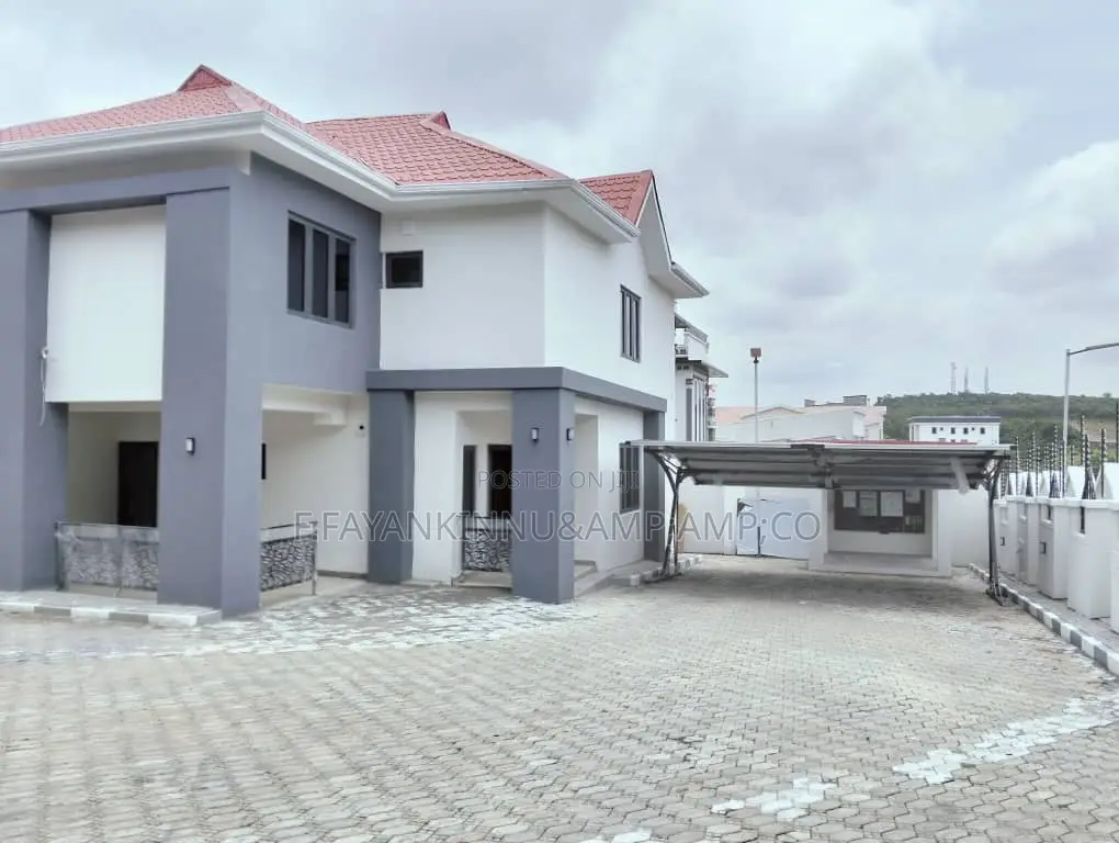 4bdrm Duplex in Gwarinpa for rent in Gwarinpa