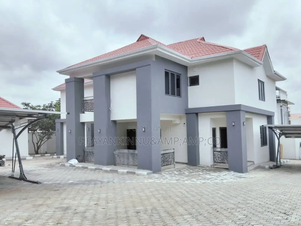 4bdrm Duplex in Gwarinpa for rent in Gwarinpa