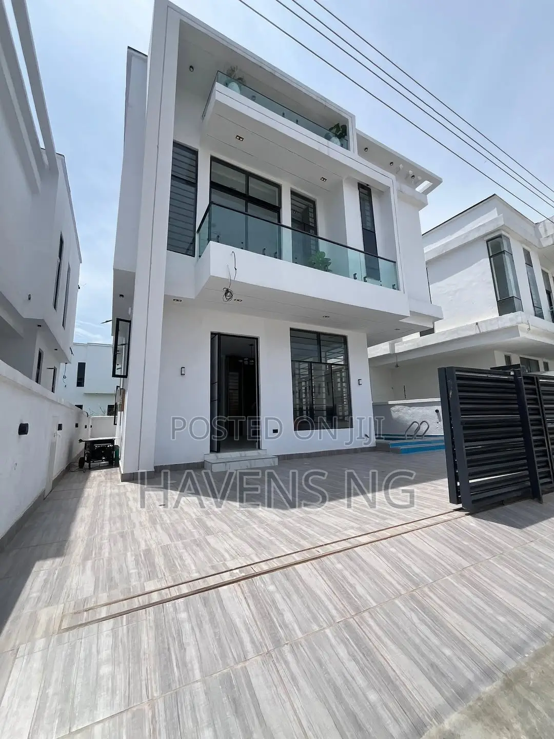 4bdrm Duplex in Lekki Phase 2 for sale in Lekki Phase 2