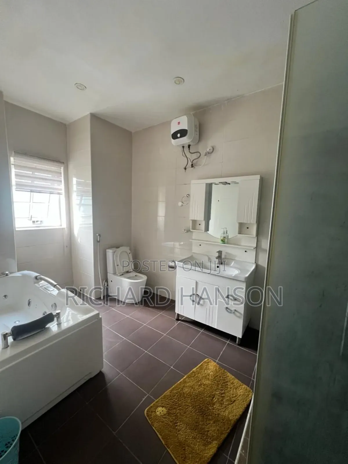 3bdrm Apartment in In Lekki, Ikate for rent in Ikate
