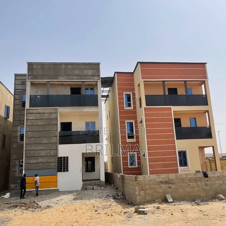 5bdrm Duplex in Gaduwa for sale in Gaduwa