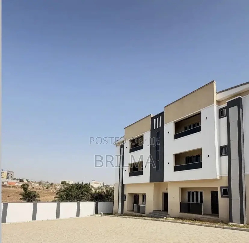 3bdrm Block of Flats in Kaura for sale in Kaura