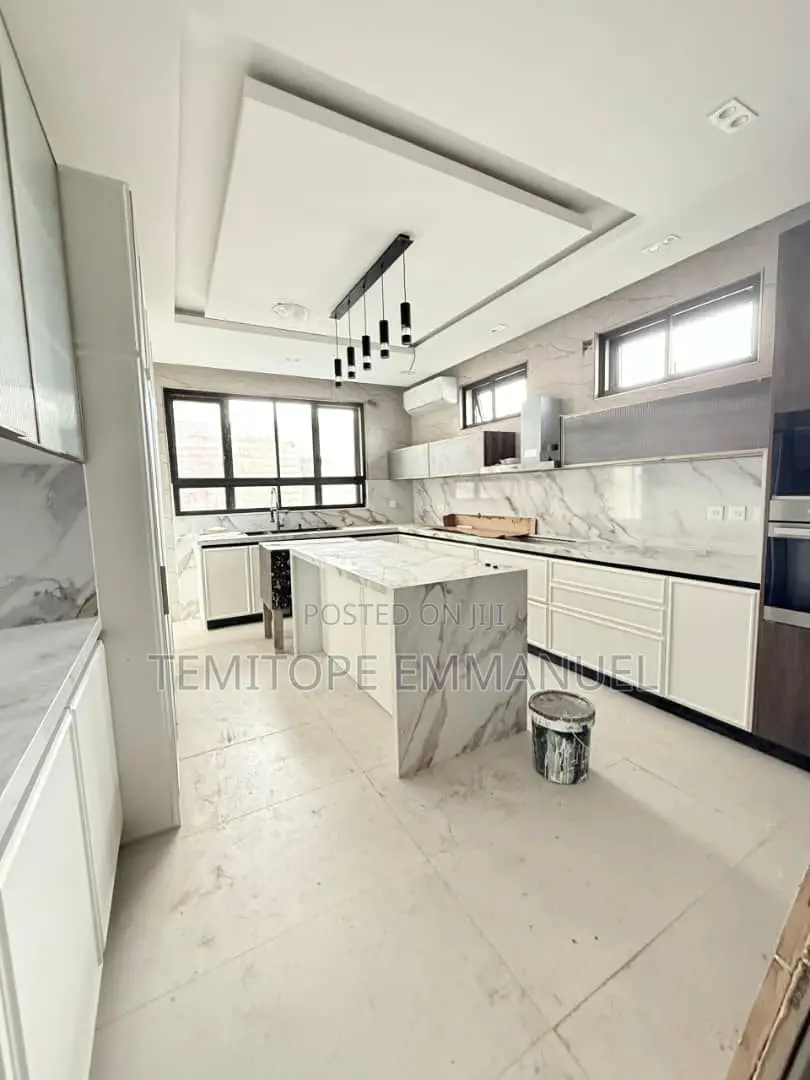 Furnished 5bdrm Duplex in Banana Island Ikoyi for sale in Banana Island