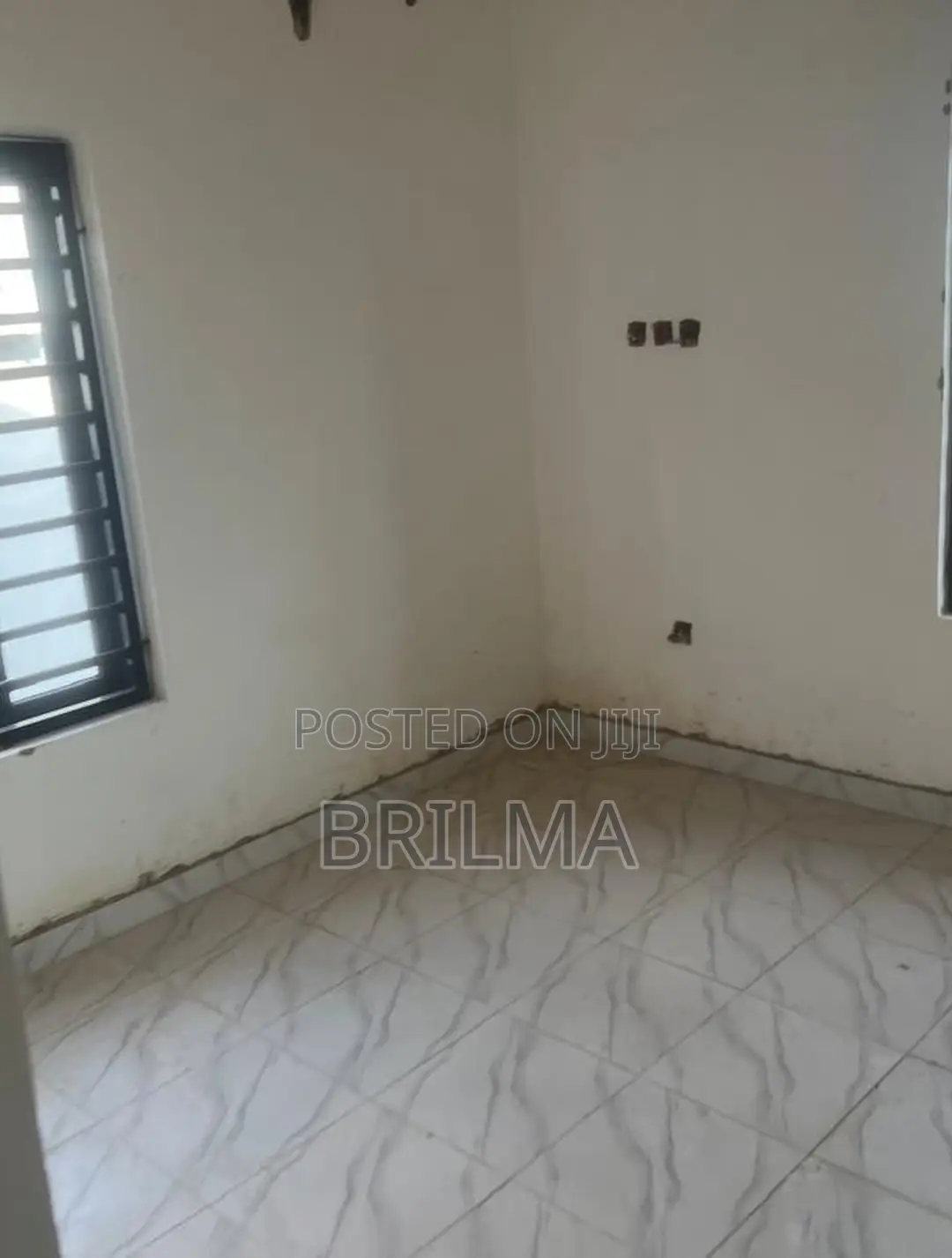 3bdrm Block of Flats in Durumi for sale in Durumi