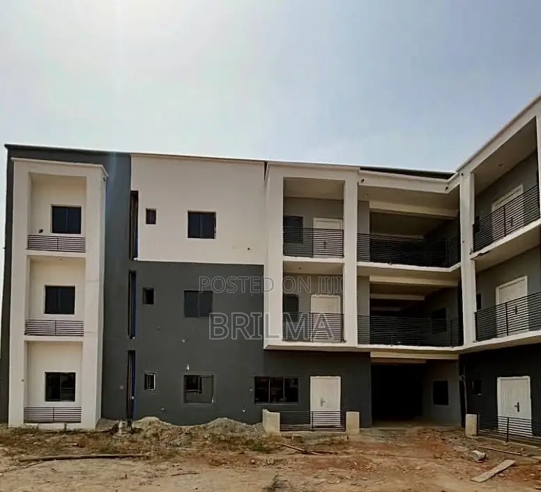 3bdrm Block of Flats in Kaura for sale in Kaura