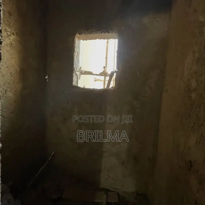 4bdrm Duplex in Gaduwa for sale in Gaduwa