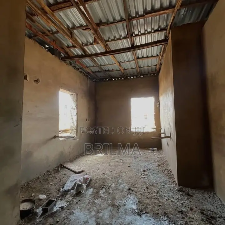 4bdrm Duplex in Gaduwa for sale in Gaduwa