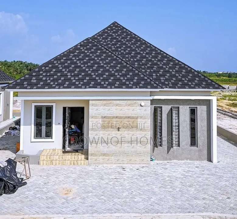 3bdrm Bungalow in Eleko for sale in Eleko