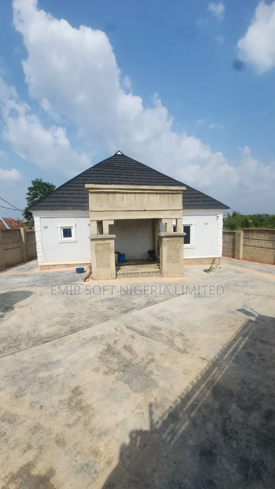 Furnished 3bdrm Bungalow in Igbagbo Estate, Akobo for sale in Akobo