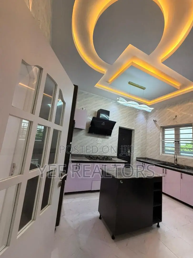 Furnished 4bdrm Duplex in Thomas Estate, Ajah for sale in Ado / Ajah
