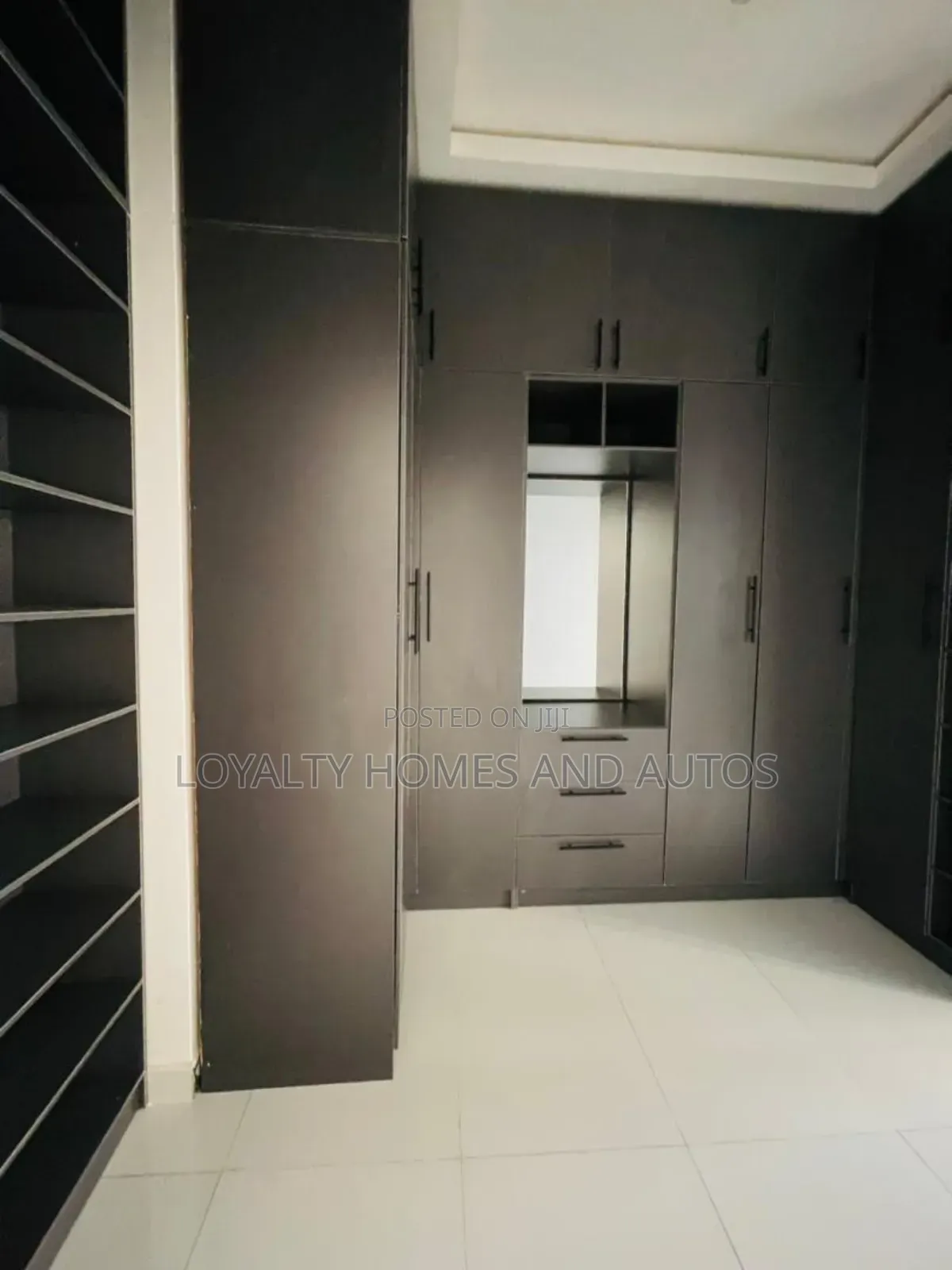 5bdrm Duplex in GRA Phase 1 for sale in GRA Phase 1