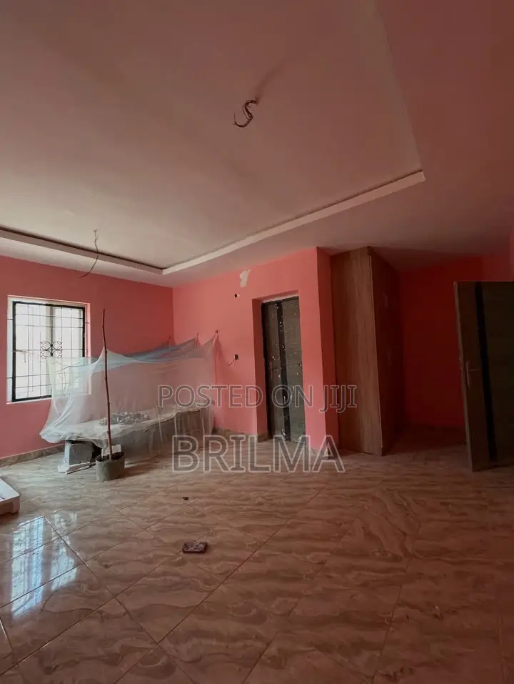 3bdrm Block of Flats in Durumi for sale in Durumi