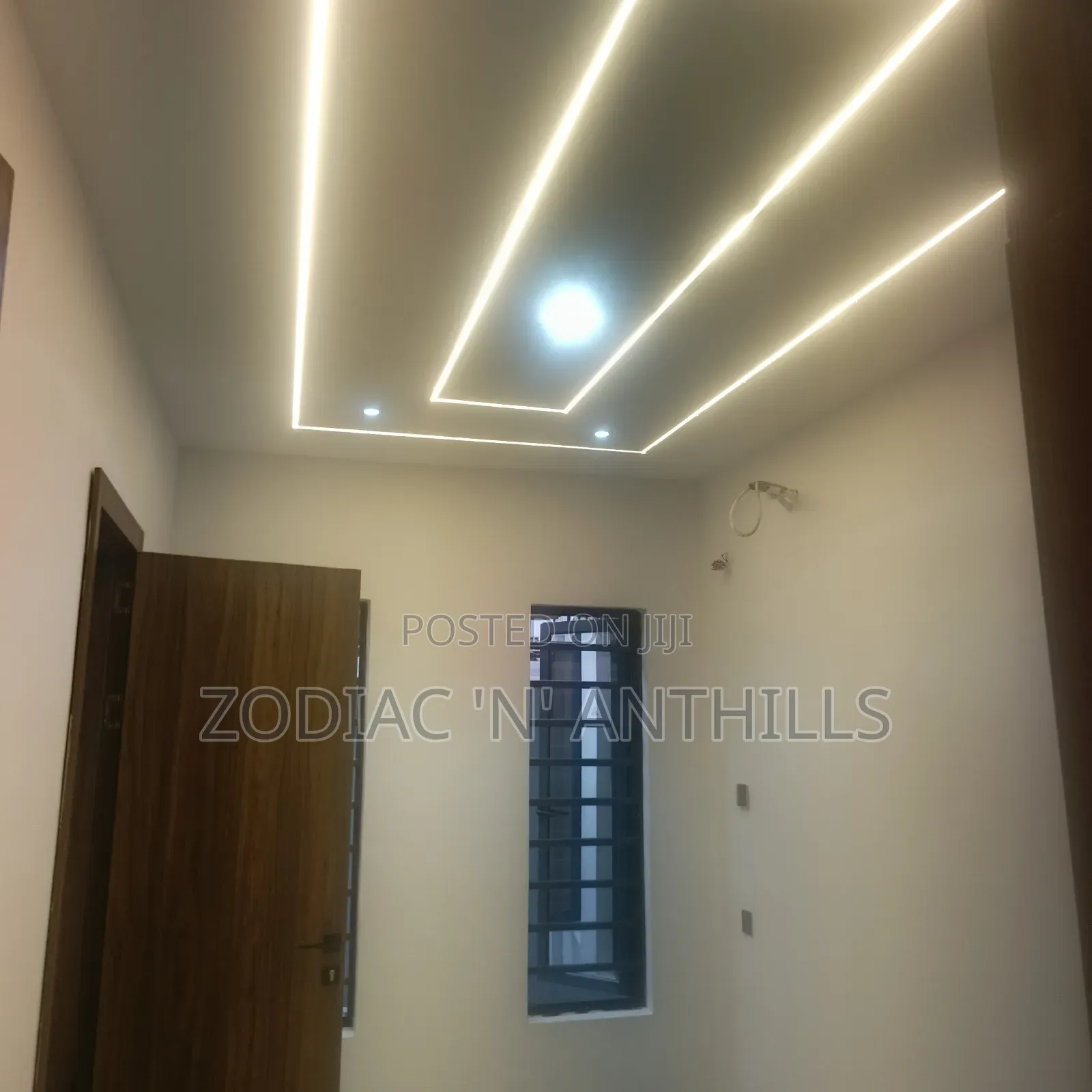 3bdrm Duplex in Abeokuta Street, New Oko Oba for sale in New Oko Oba