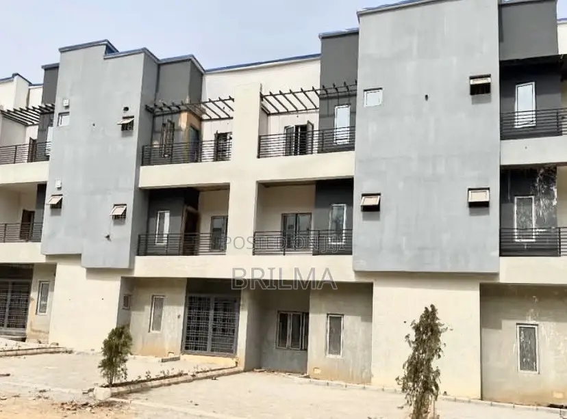 4bdrm Duplex in Life Camp for sale in Life Camp