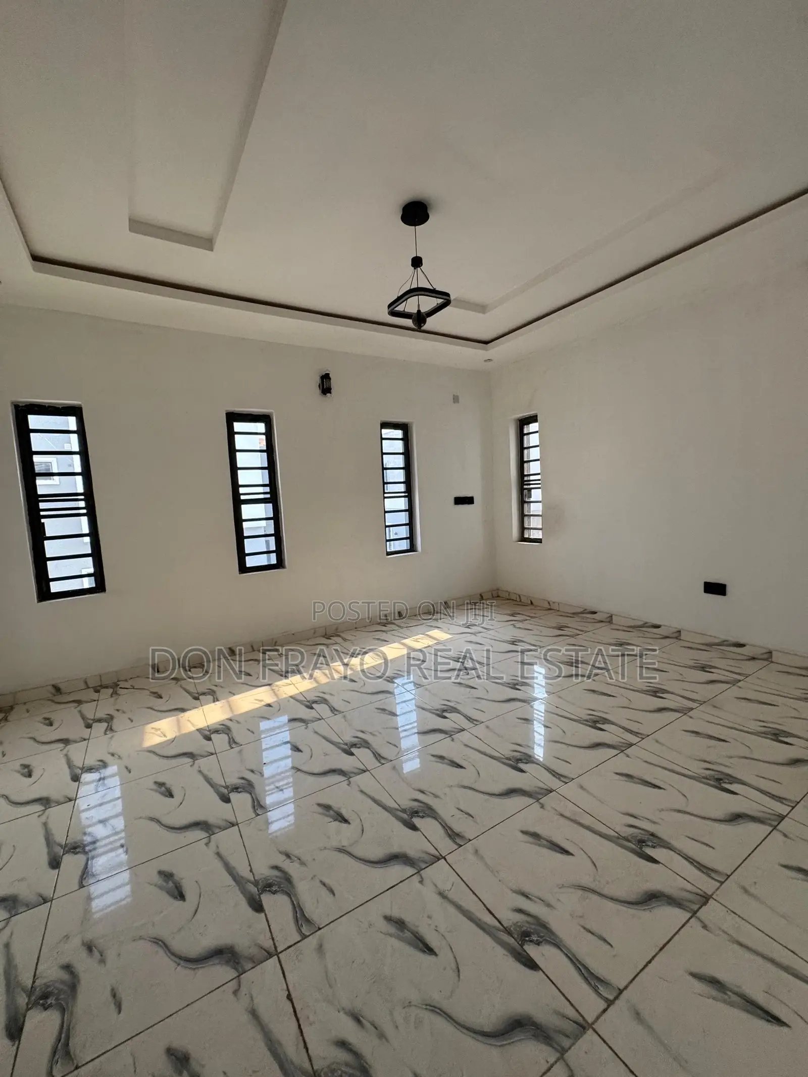 4bdrm Duplex in Kolapo Ishola Gra, Akobo for sale in Akobo