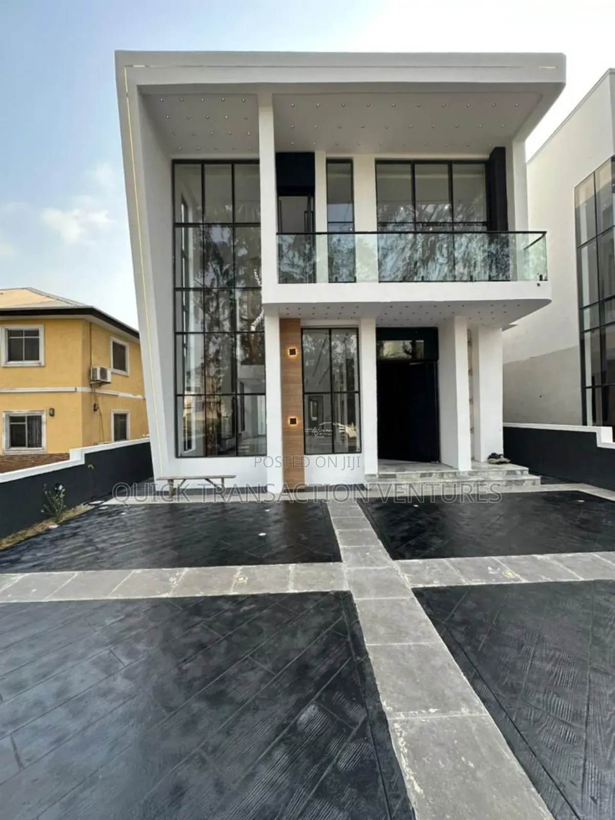 5bdrm Duplex in Megamound Estate, Ikota for sale in Ikota